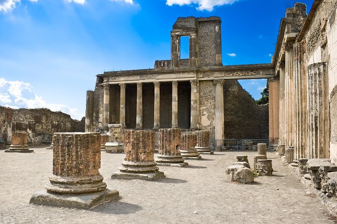 4-Hour Excursion to Pompeii from Sorrento - The 2-hour guided loop: public monuments and a taste of daily life