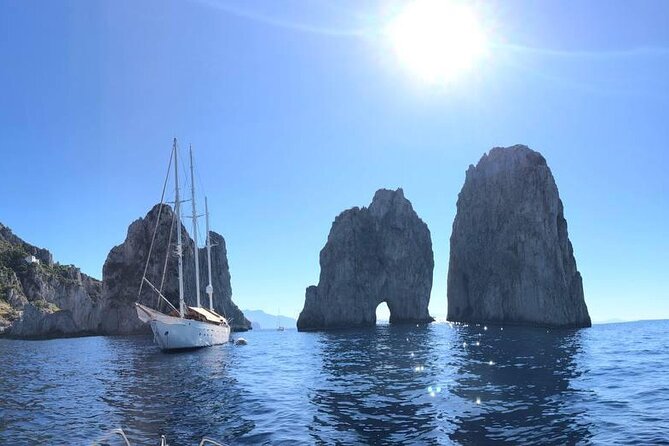 A special 2 days Mini Cruise: Capri Island and the Amalfi Coast - Day 1 from Li Galli to Capri: a coast sampler with real swim time