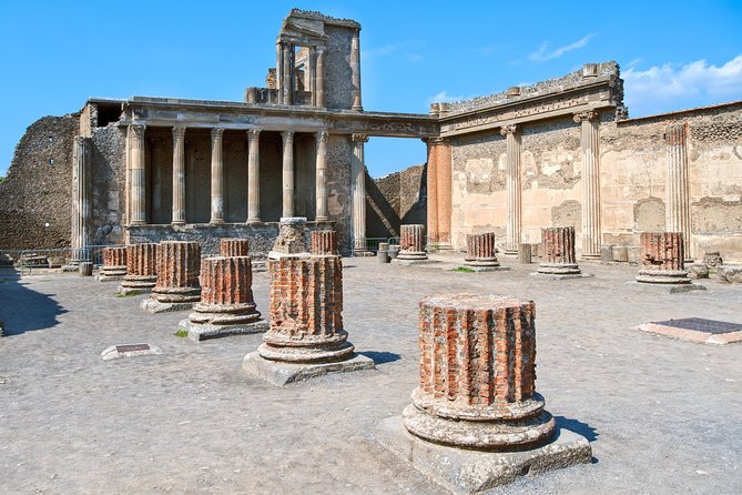 All Inclusive Pompeii, Vesuvius, wine tasting & light lunch - Why start in Sorrento for Pompeii + Vesuvius?