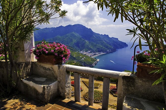 Amalfi Coast and its amazing beauty - Amalfi town in 45 minutes: best for atmosphere, not checklists