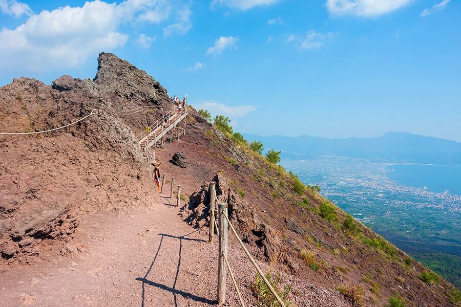 Campania Express Train Pompeii Tour with Vesuvius or Winery - Bus up to 1000 m and the Vesuvius crater hike