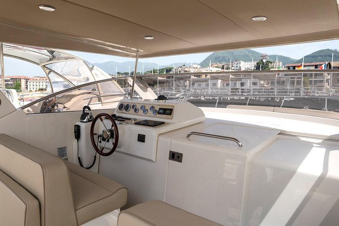 Capri Boat Tour from Sorrento - Speedboat 37ft - First stop: Bagni Regina Giovanna for quick, classic views