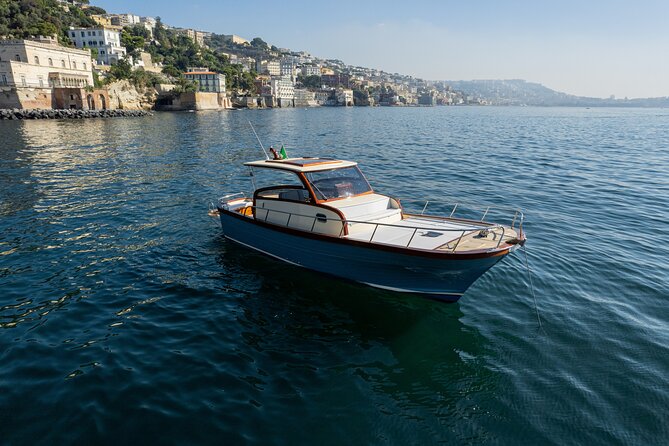 Capri Island Private Luxury Boat – Exclusive Scenic Day Tour - Key things that make this Capri boat tour special