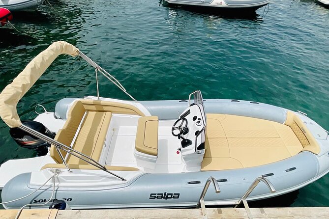 Capri Positano Amalfi with License-Free Boat from Sorrento - Getting the most out of an 8-hour coast cruise