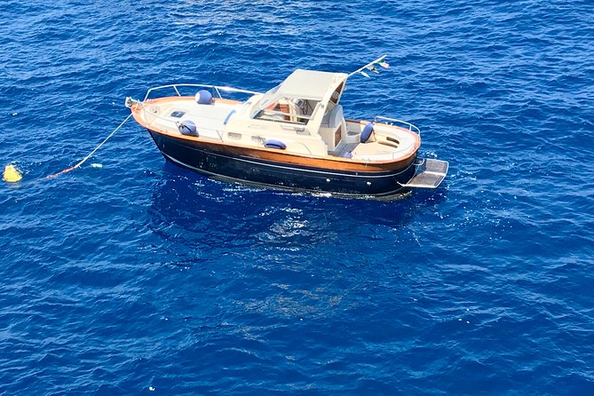 Capri Private Boat Experience - Capri lunch options: sea views with less hassle