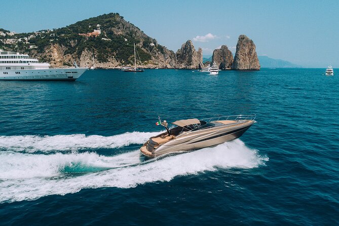 Capri private luxury yacht cruise from sorrento on Riva rivale 52 - Key reasons this cruise works