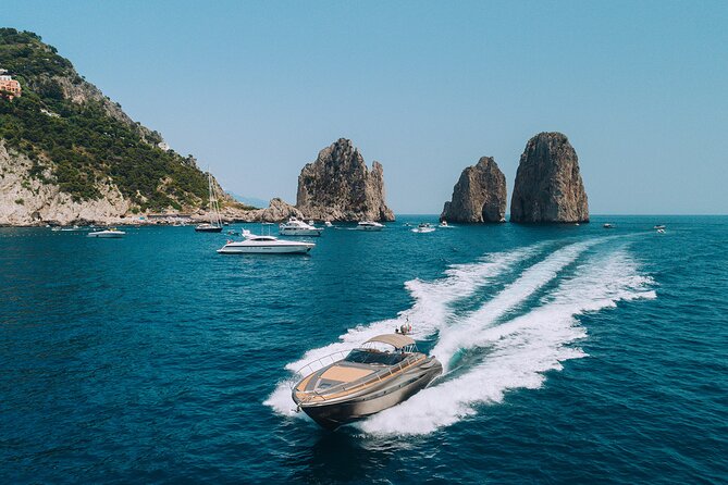 Capri private luxury yacht cruise from sorrento on Riva rivale 52 - Boat comfort details that actually matter offshore
