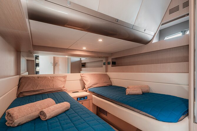 Capri private luxury yacht cruise from sorrento on Riva rivale 52 - Food, drinks, and the little comforts of a well-run private charter