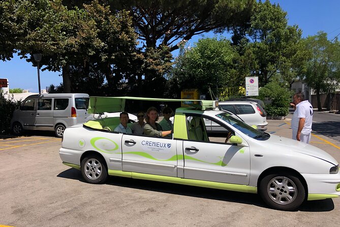 Capri private tour by Typical Gozzo and Taxi cabrio - Blue Grotto and chairlift: how to budget the extras without stress