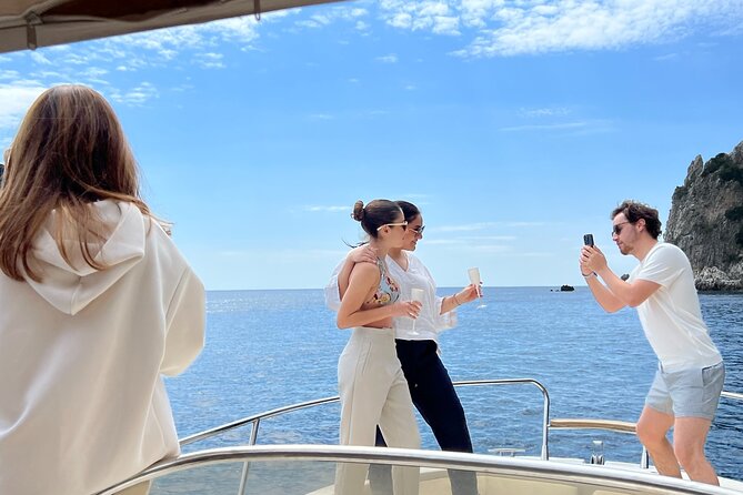 Capri Secret Corners Semi-Private Boat Tour with Local Captain - Key things that make this Capri tour worth your time