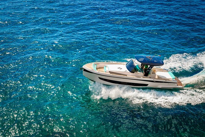 Capri, Your Way: A Tailored Full-Day Private Boat Tour - Getting moving from Porto di Sorrento without adding stress