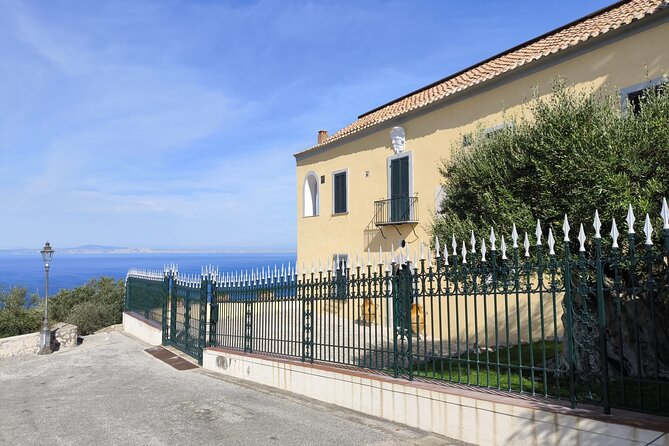 Car Tour admiring Capri and visiting Positano - Stop 6 and 7: Colli di Fontanelle viewpoints and your hour in Positano