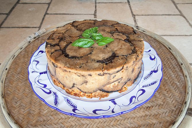 Cesarine: Small Group Pasta and Tiramisu Class in Sorrento - Entering a private home: meeting point and address reality
