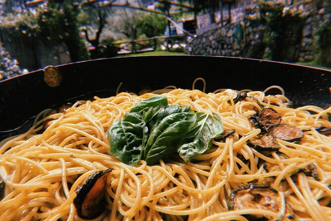 Cook Like a Local: Craft a Neapolitan Feast in Sorrento - Neapolitan feast cooking in Sorrento: why this class feels real