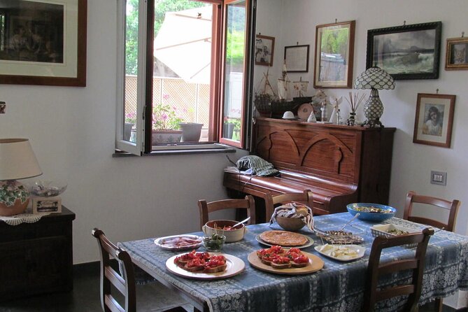 Dinner in Sorrento with Love, Laughs, and Spaghetti - How the Evening Works (2 Hours 30 Minutes, One Home, Three Courses)