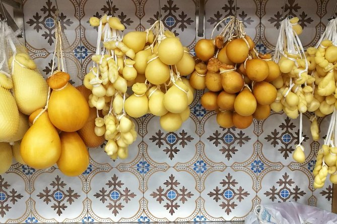 DISCOVER SORRENTO, food &Walking tour . Lemons-cheese&olive oil - The cheese maker stop: mozzarella, caciotta, ricotta, plus the right pairings