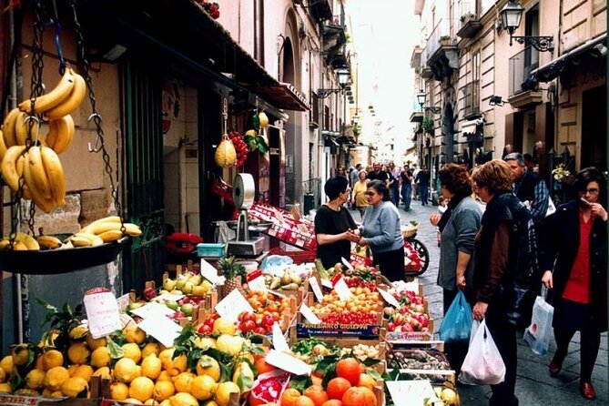 Discover Sorrento with food tasting and walking Tour - Limoncello Tasting: When the Stop Is Small, the Flavor Is Big
