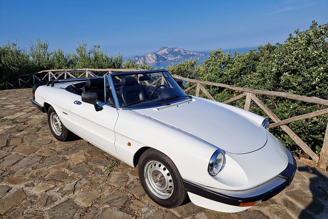 Drive Experience on vintage car - Why a vintage spider beats a regular tour bus