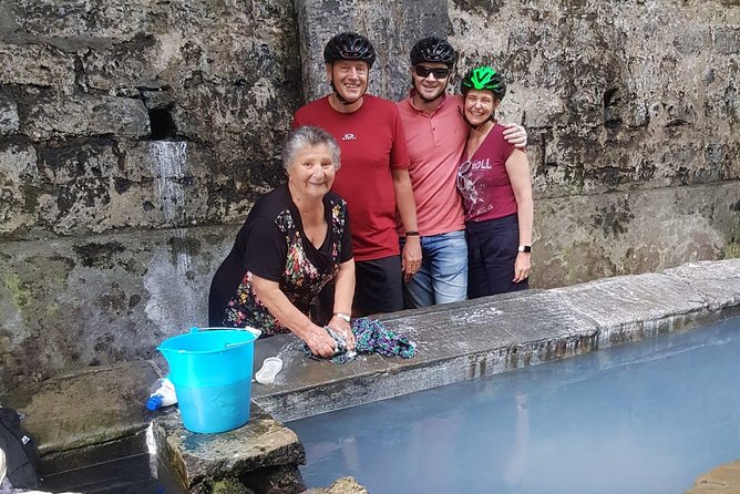 E-Bike Food and Wine Tour in the Sorrento Peninsula - Riding conditions, safety, and why the guide matters