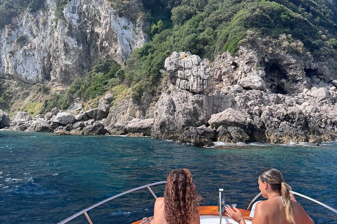 Emotional Sunset, Aperitif on the Boat - Who This Tour Suits Best (and Who Might Look Elsewhere)