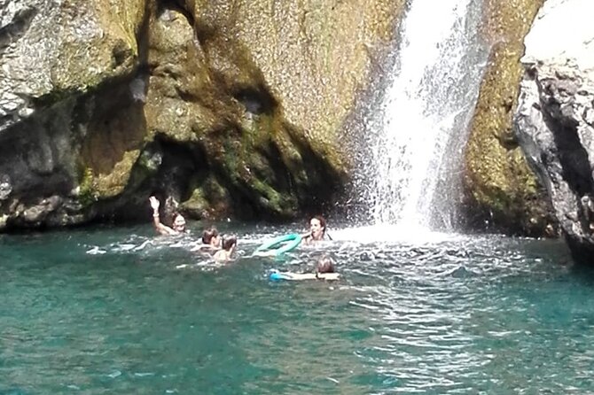Exclusive Private Boat Tour to capri & Amalfi coast from Sorrento - Capri’s island time: 3 hours to choose your version of the day
