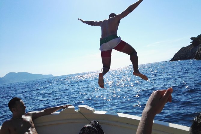 Fishing and Tourism in Capri - Fishing for Bottom Fish: What You Can Expect to Catch