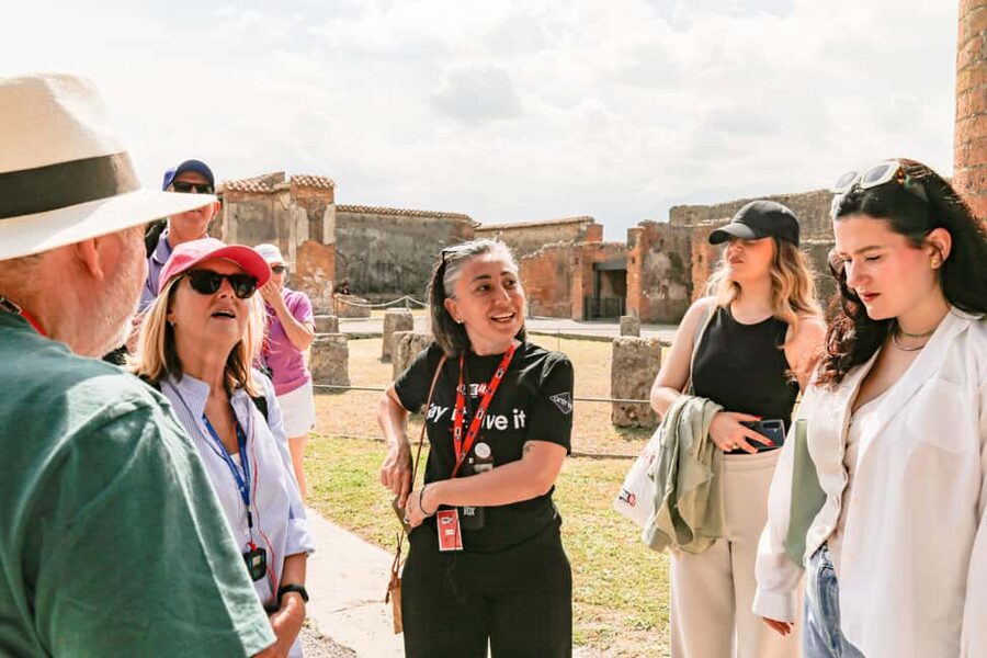 From Naples: Pompeii Skip-the-Line Guided Tour - Skip-the-line entry and audio headsets that actually help