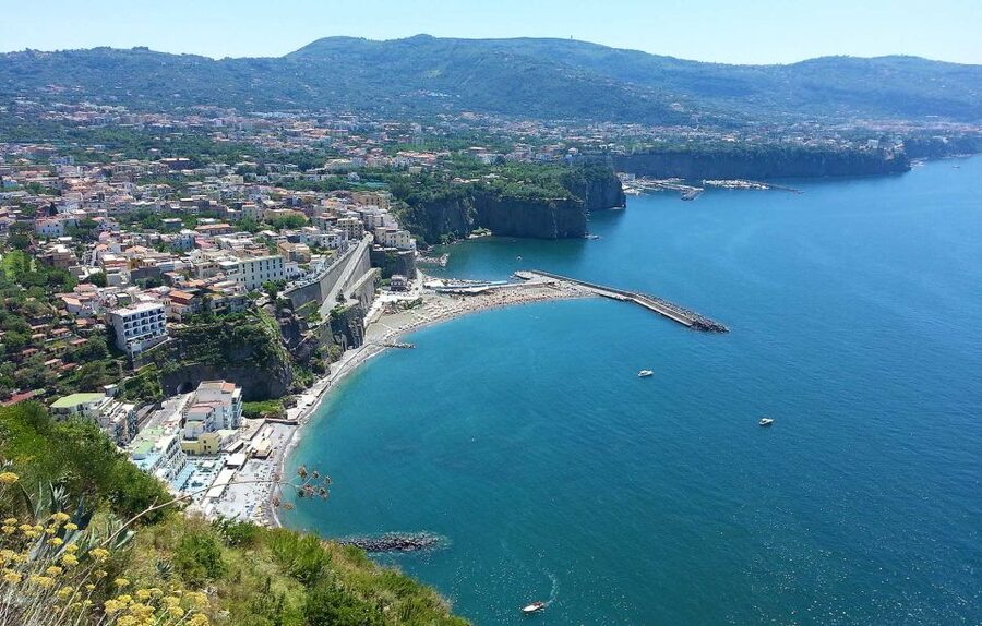 From Naples: Private Tour to Sorrento, Positano, and Amalfi - Road behavior, timing, and how to keep the day from feeling rushed