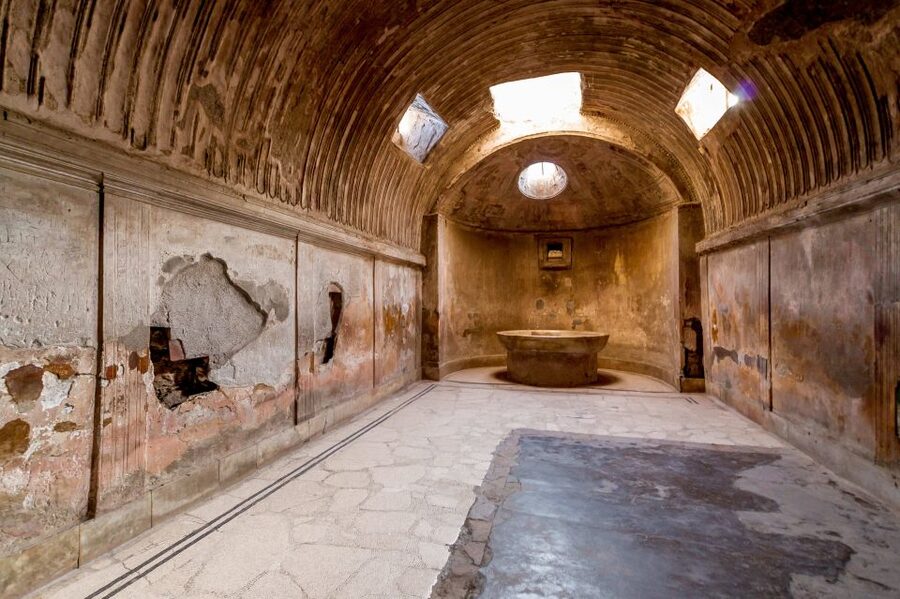 From Sorrento: 4-Hour Pompeii Group Excursion - Frescoes and Roman everyday life you can see without guessing