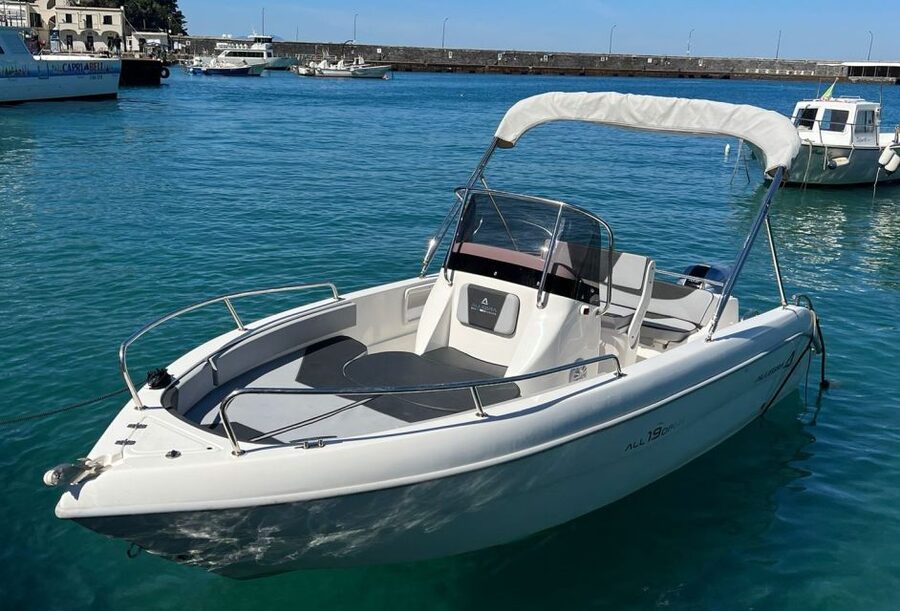 From Sorrento: Amalfi Coast Private Boat Tour with Skipper - Snorkeling Gear, Blankets, and the Comfort Stuff That Actually Matters