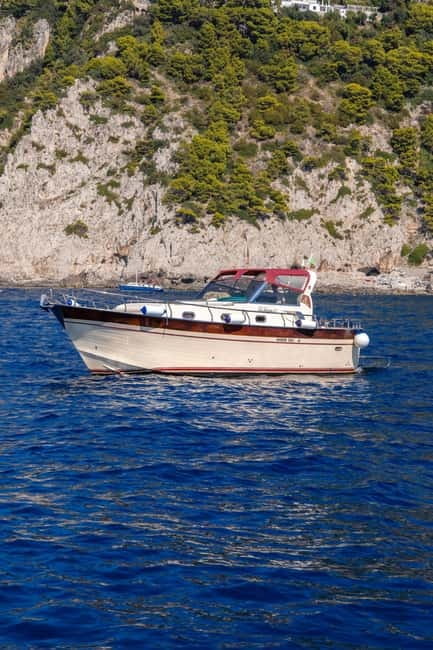 From Sorrento: Amalfi Coast Small Group Boat Day Tour - Sun, Wind, and On-Board Reality: What to Pack and How to Stay Comfortable