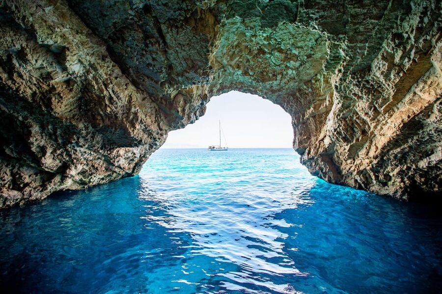 From Sorrento: Capri Boat Tour with Snorkeling & Drinks - Itinerary walkthrough: what each stop is really doing for you