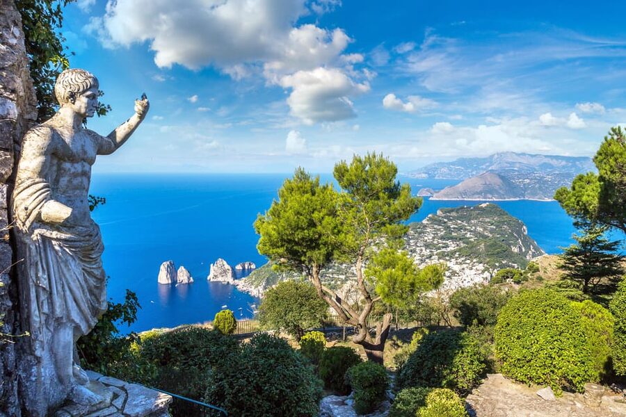 From Sorrento: Capri Boat Tour with Snorkeling & Drinks - Getting there: meeting point and what to pack