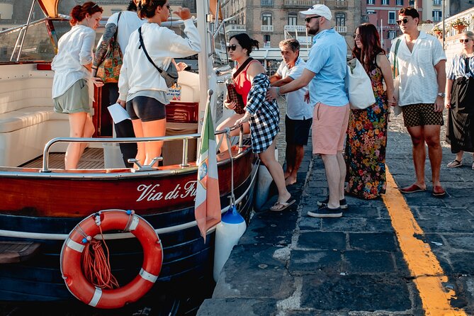 From Sorrento: Capri Small-Group Boat Tour with 4 Hours ashore - Sorrento morning: meeting point and how the day starts