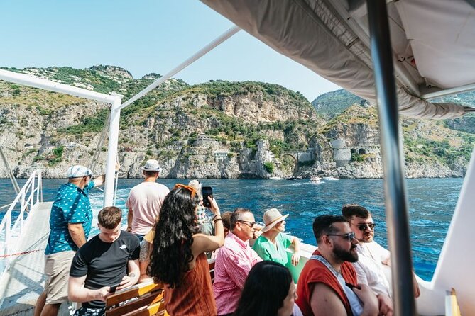 From Sorrento/Nerano:Amalfi Shared Tour (9:00am or 11:15am ) - Positano Stop (About 1.5 Hours): Walk the Alleys and Hit the Viewpoints
