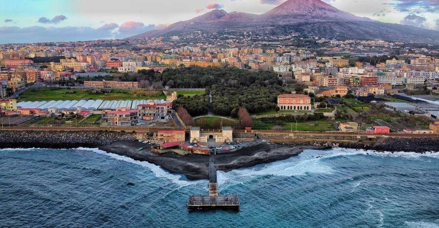 From Sorrento: Pompeii & Mt. Vesuvius Tour with Lunch & Wine - Pompeii ruins with a guide who explains the 79 AD story