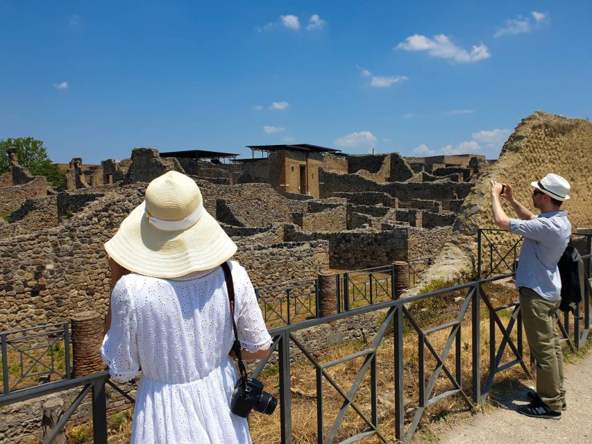 From Sorrento: Pompeii & Mt. Vesuvius Tour with Lunch & Wine - Morning pickup and the fast-track plan for Pompeii
