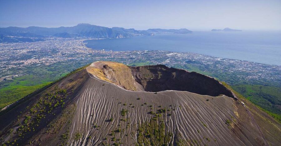 From Sorrento: Semiprivate Vesuvius Tour - Train to Pompeii: Fast Movement With Real Passenger-Time Tradeoffs