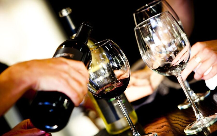 From Sorrento: Winery Tour, Tasting & Lunch - Who this tour suits best