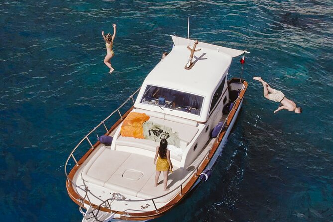 Full-Day Private Guided Boat Tour in Amalfi - Damiano Renditiso and the calm of a real guide