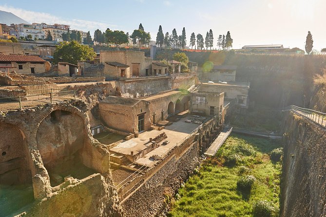 Guided Day Tour of Pompeii and Herculaneum with Light Lunch - Comfort Checklist: Shoes, Sun Gear, and Bag Rules