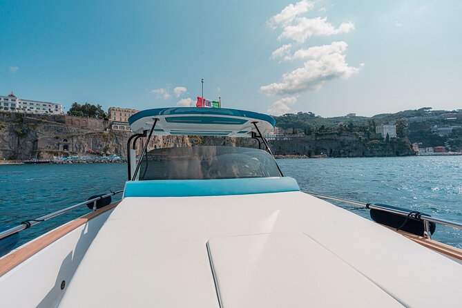 Ischia and Procida Private Yacht Tour from Sorrento - Procida free time: make the most of your 1 to 2 hours