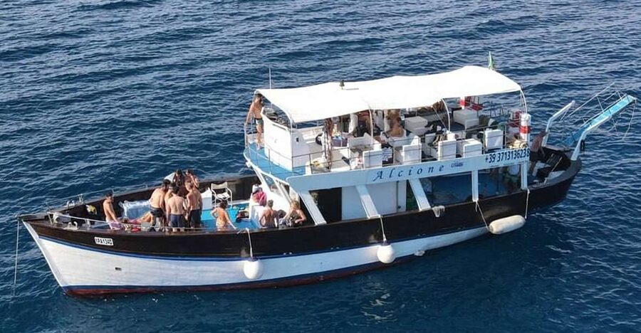 Ischia: Island Boat Tour with Neapolitan Lunch & Snorkeling - What $82 Gets You on an Ischia Sea Day