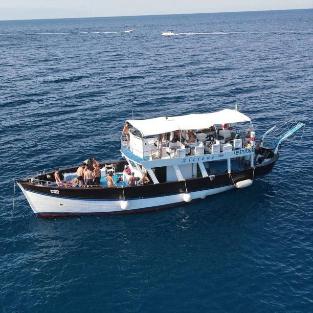 Ischia: Island Boat Tour with Neapolitan Lunch & Snorkeling - Cruising Past Aragonese Castle Views and Landmark Rocks