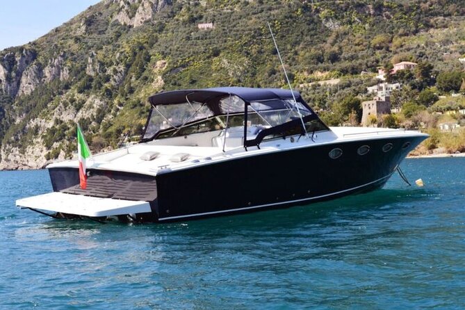 Luxury Capri Dining Experience & Aperitif with Yacht Transfer - A private Tornado 38 yacht makes Capri logistics painless