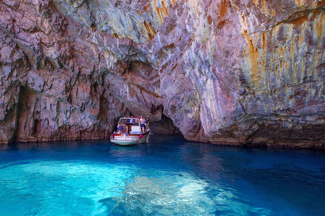Luxury Private Boat Tour from Sorrento to Amalfi Coast– Shamal 40 - Furore Fjord stop: 25 meters of beach, framed by cliffs