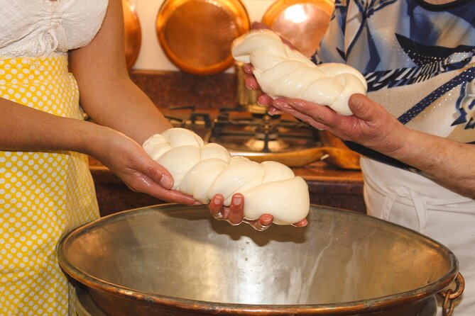 Mozzarella experience with private cooking class - My decision: should you book this private class?