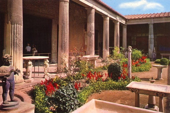 Mt. Vesuvius and Pompeii Full-Day Tour from Sorrento - Pickup in Sorrento: the part that can make or break your day