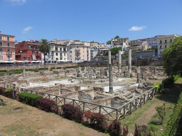 Phlegraean Fields: Pozzuoli Guided Walking Tour - A private walk where the sea and Rome share the same page
