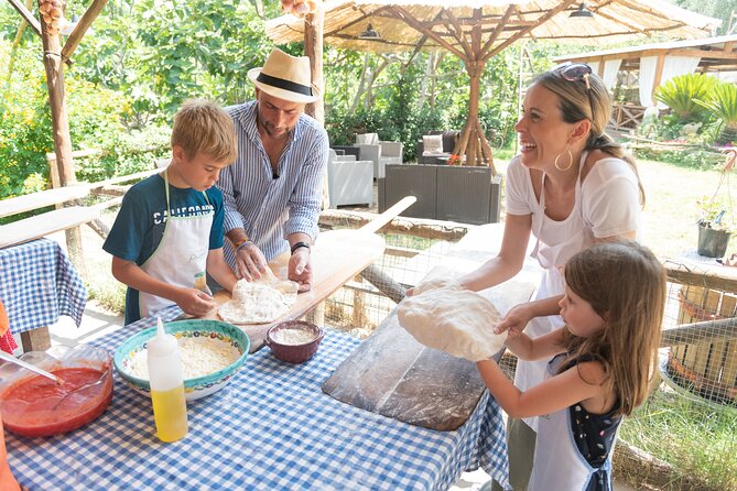 Pizza School with Wine and Limoncello Tasting in a Local Farm - Who should book (and who should think twice)?